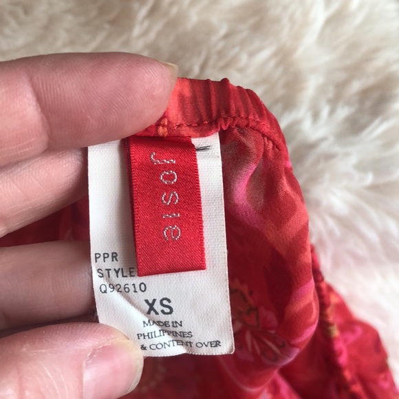 NWOT BLOOMINGDALES SLEEP SET - Picture 6 of 7